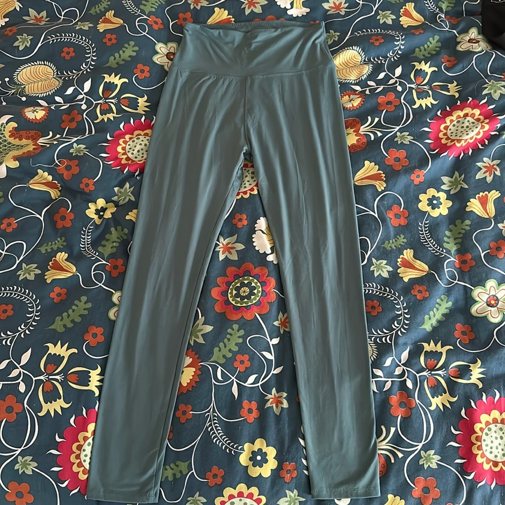 Buttery soft leggings